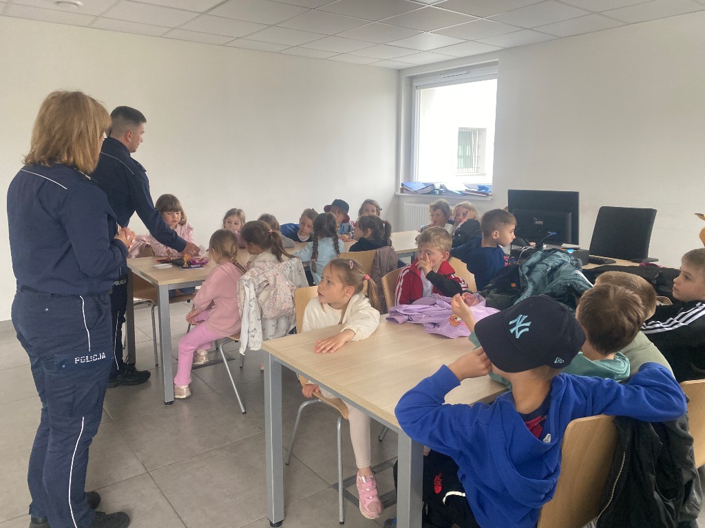 „Smerfy” w Komendzie Powiatowej Policji w Gostyniu