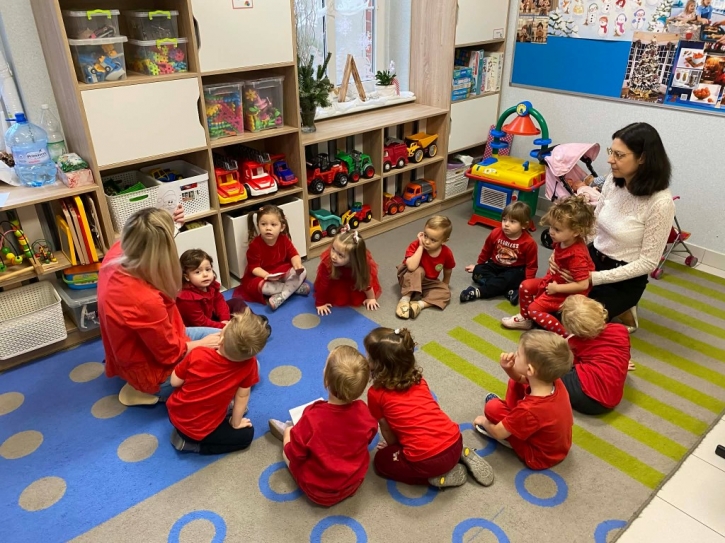 „Dzień koloru czerwonego” w grupie „Pszczółki”